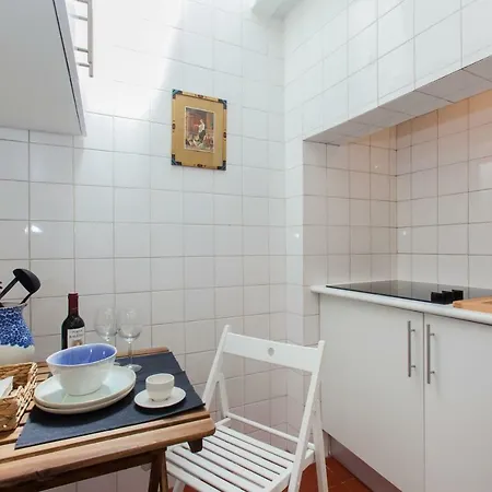 Alfama Sunny & Typical Apartment, By Timecooler Apartment Lisbon