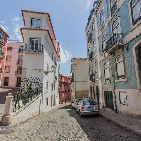Alfama Sunny & Typical Apartment, By Timecooler * リスボン