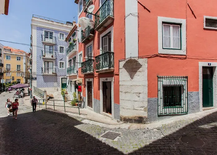 Alfama Sunny & Typical Apartment, By Timecooler شقة Lisboa