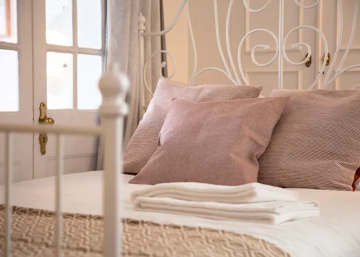 Alfama Sunny & Typical Apartment, By Timecooler شقة Lisboa