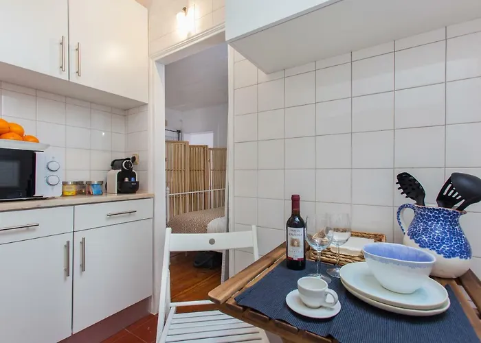 شقة Alfama Sunny & Typical Apartment, By Timecooler *