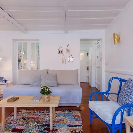 Alfama Sunny & Typical Apartment, By Timecooler Apartament *