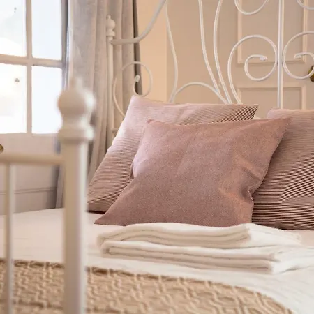 Alfama Sunny & Typical Apartment, By Timecooler Apartament Lizbona